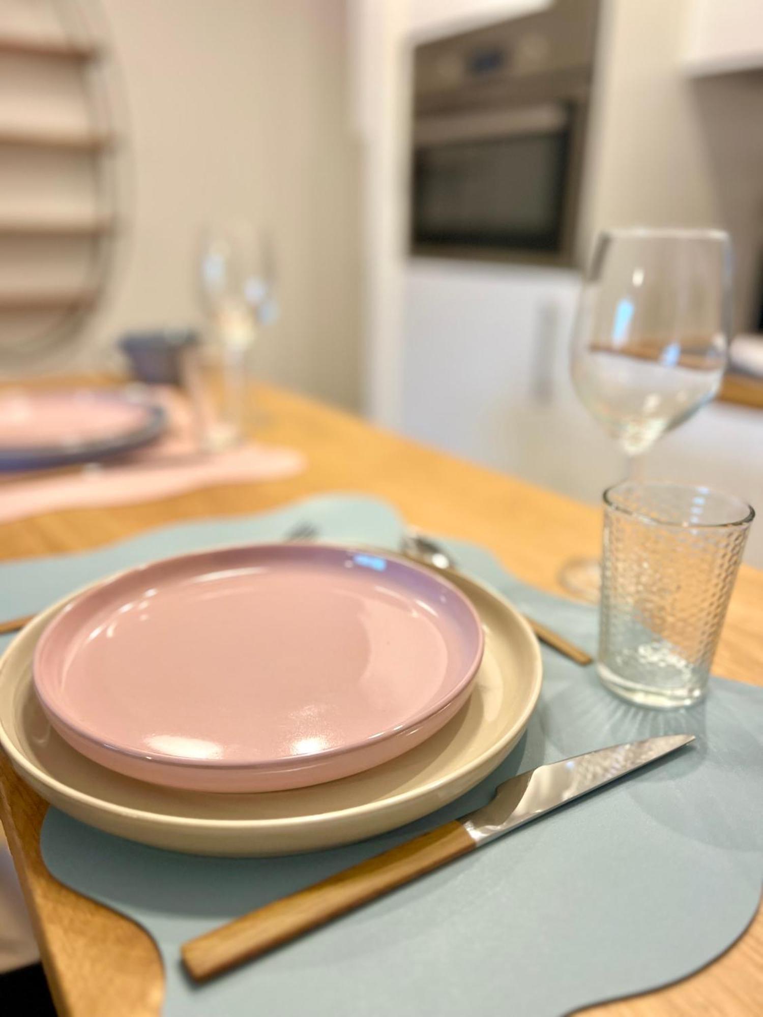 Larsenal Avec Parking, Centre De Apartamento