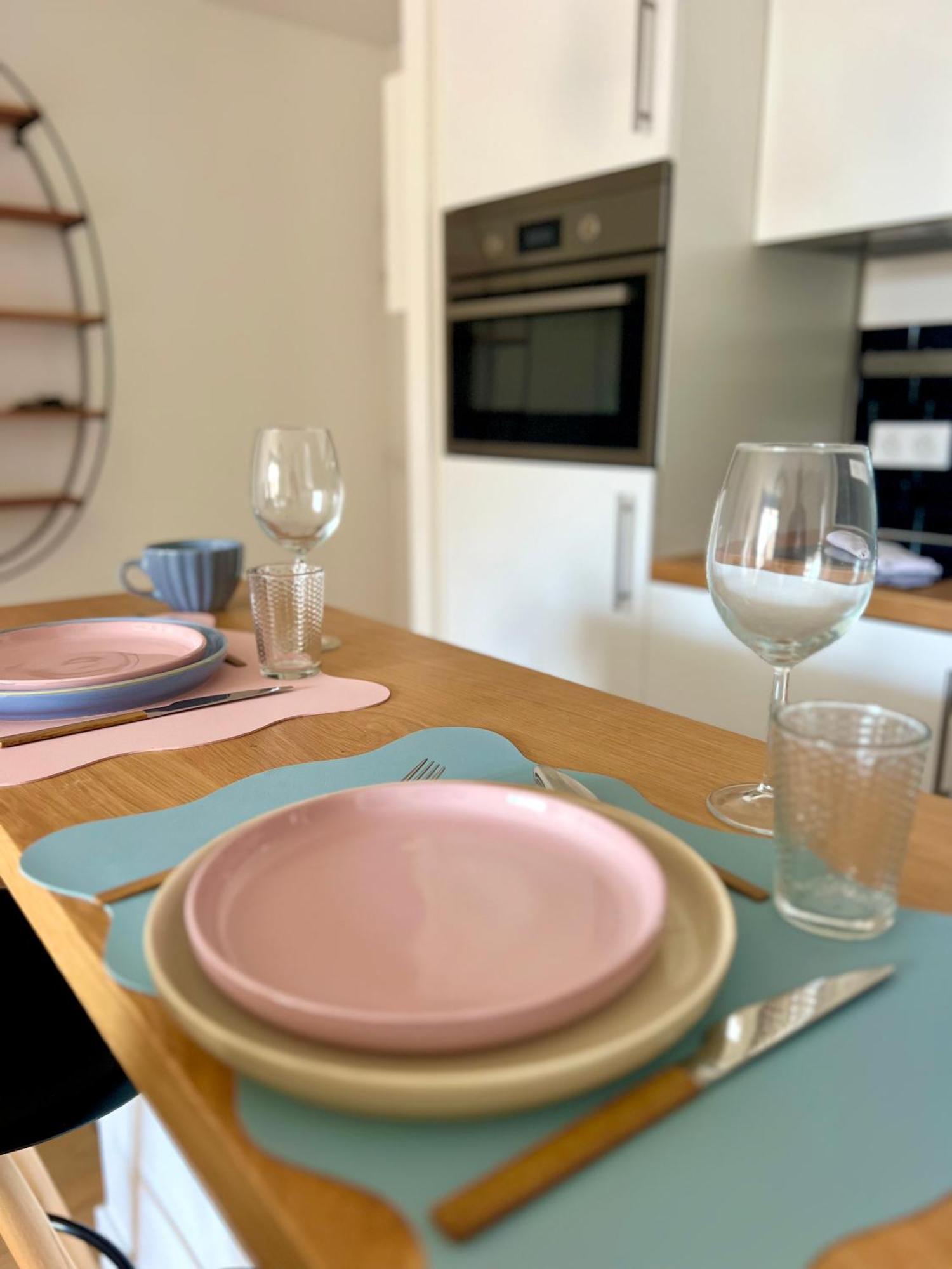 Larsenal Avec Parking, Centre De Apartment *